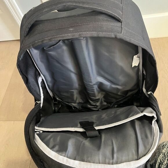 Jansport Wheeled Backpack Black NEW - Picture 10 of 10